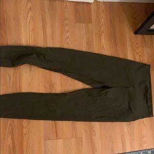 Size 6 lululemon olive 7/8 length leggings